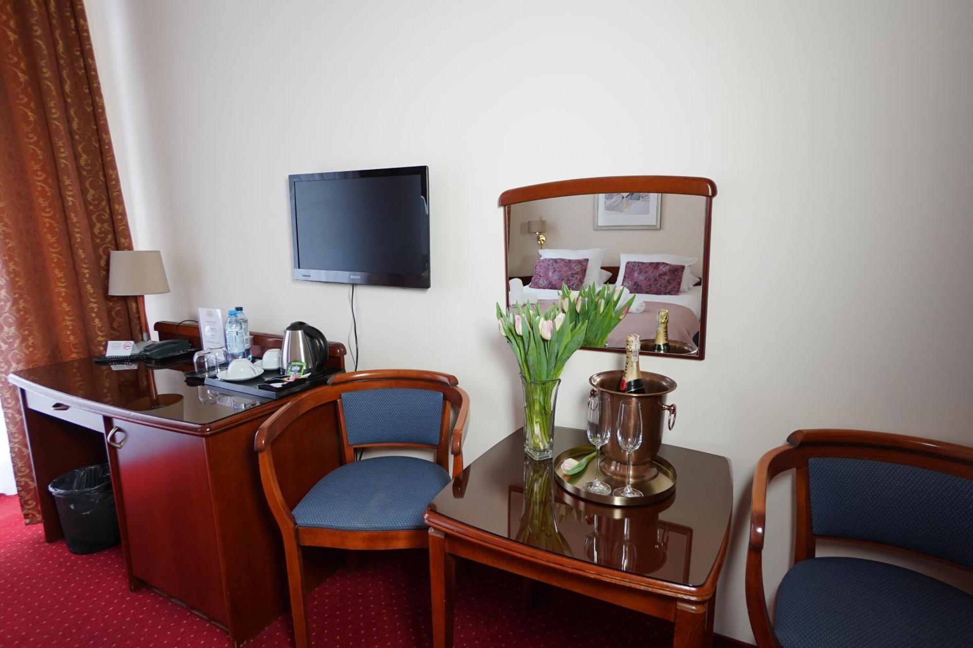 Hotel Sonex Częstochowa Extérieur photo