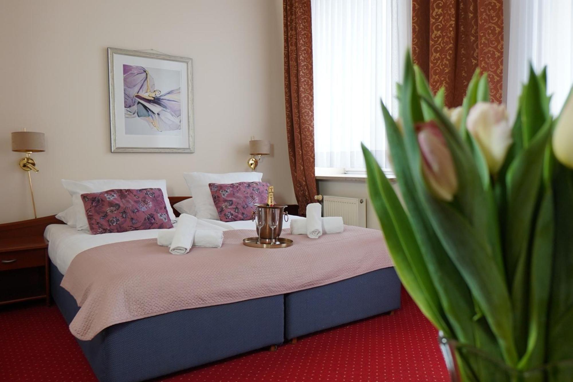 Hotel Sonex Częstochowa Extérieur photo